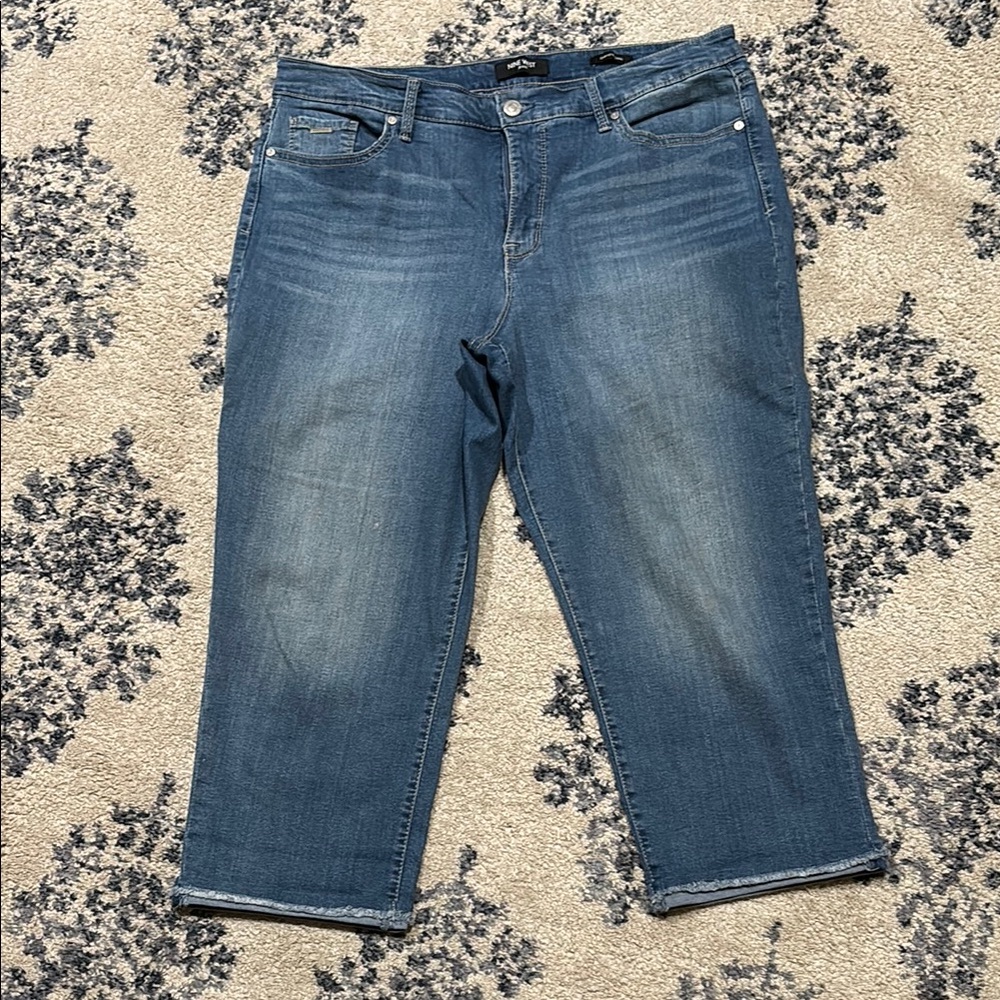 Nine West Blue Cropped Ankle Jeans